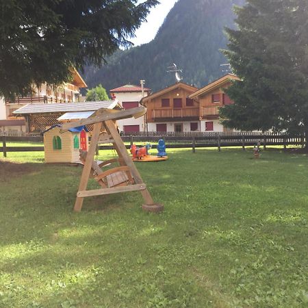 Hotel El Paster Pozza di Fassa Buitenkant foto