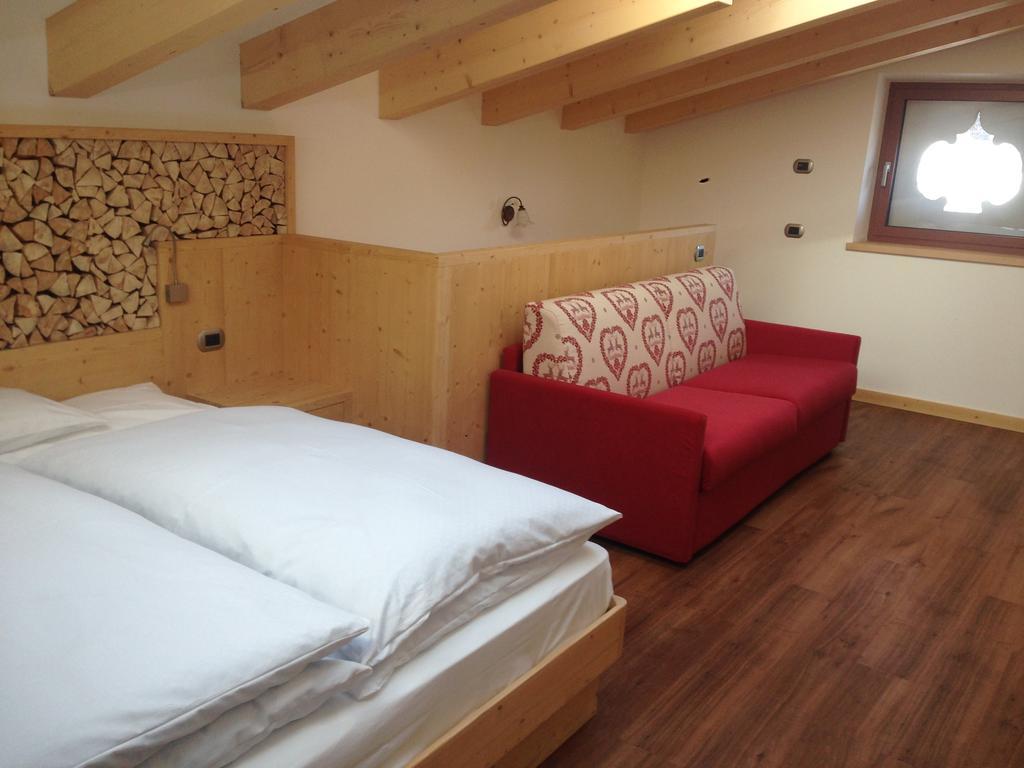 Hotel El Paster Pozza di Fassa Buitenkant foto